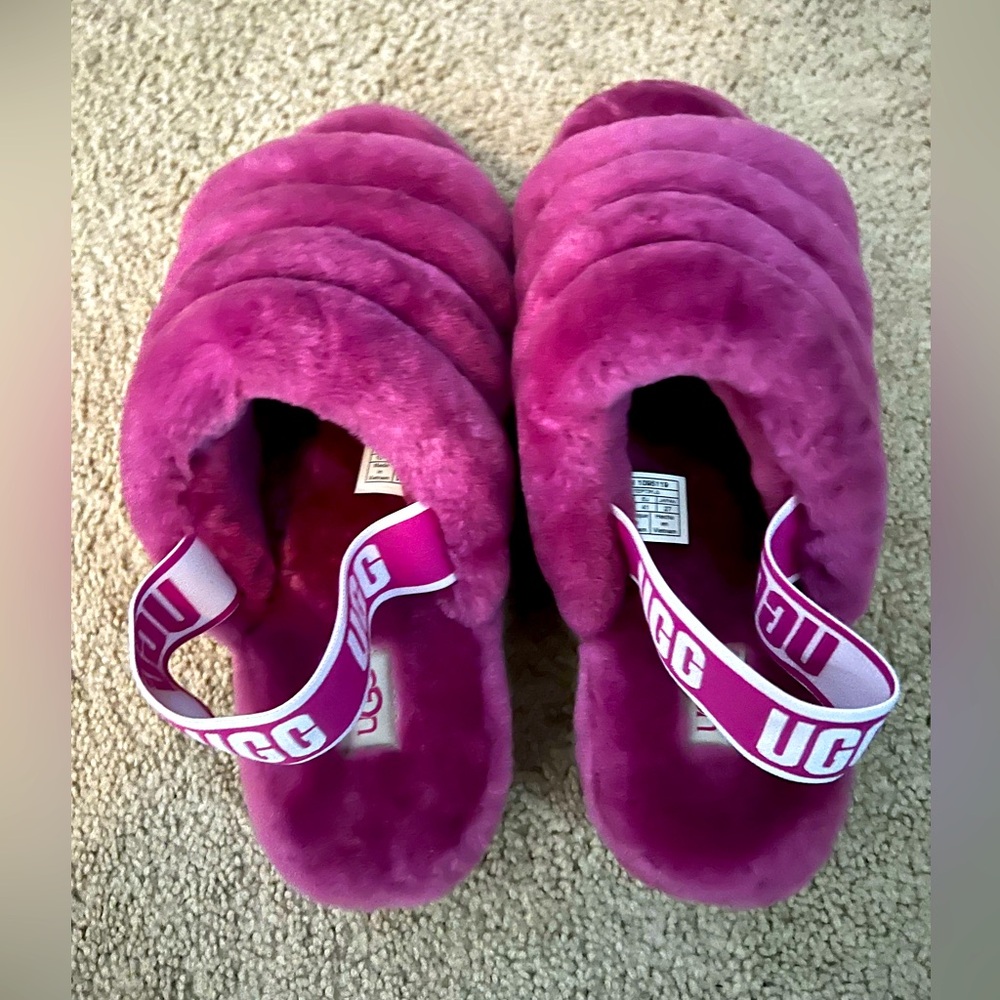 Ugg fluff slides